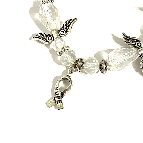 Angel bracelet with clear glass beads. - Picture 3 of 4